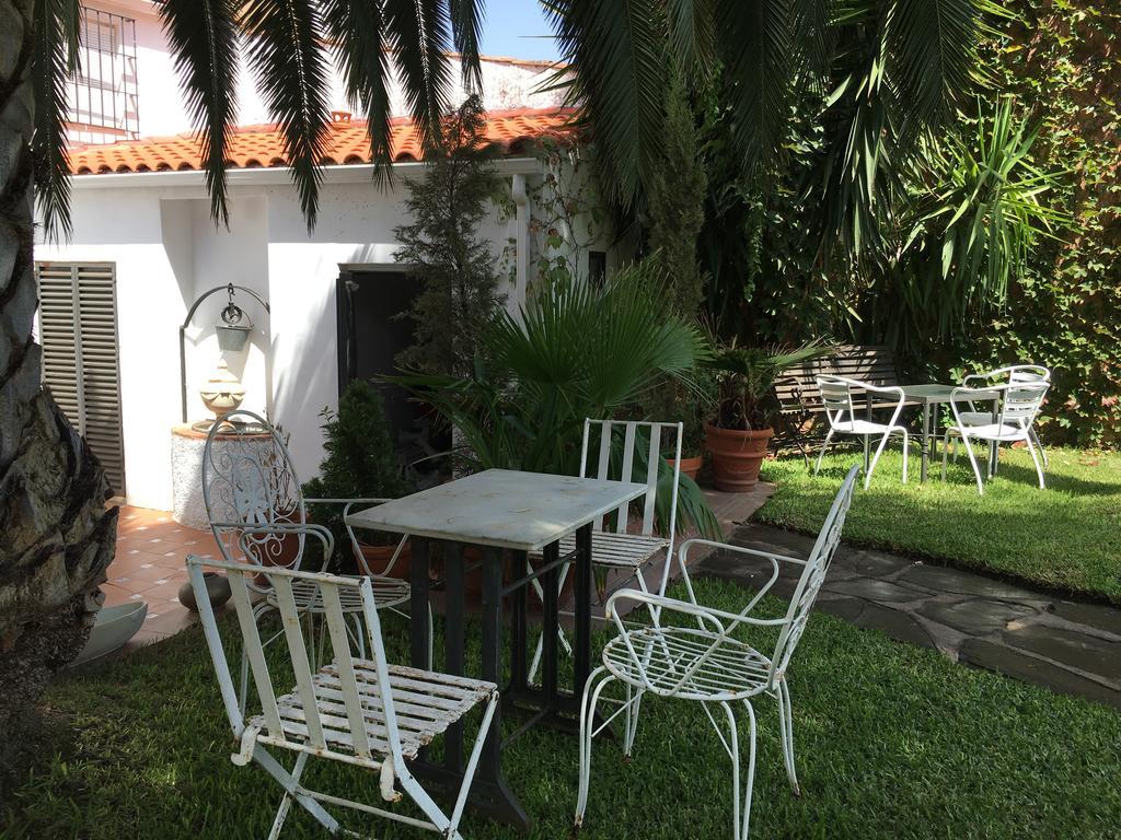 La Tierra Roja Villa Aliseda Exterior photo